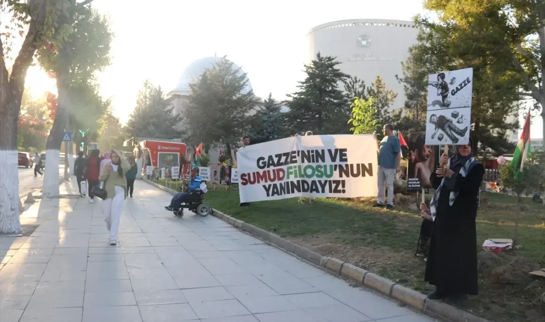 Malatya'daki öğretmenlerin Gazze için
