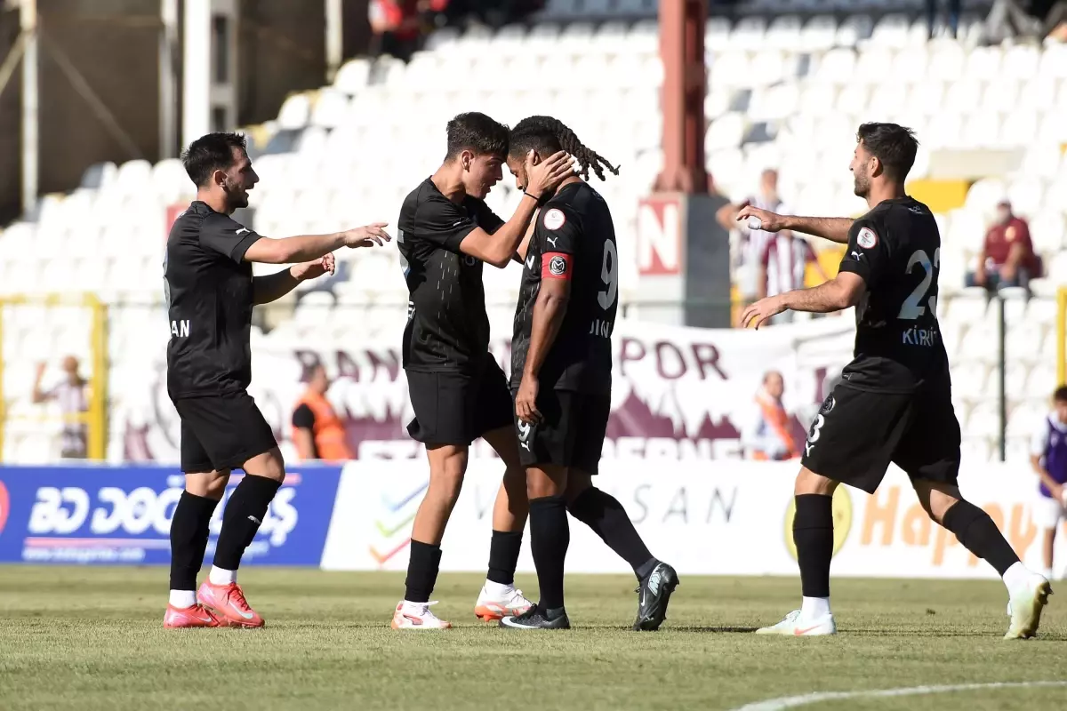 Manisa FK Ligde Zirve Takibini Sürdürdü: Bandırmaspor Avantajı Değişti