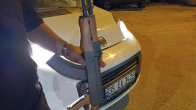 Mobilyacının ahşap silahı polisi harekete geçirdi