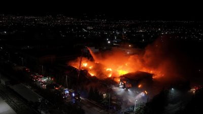 Niğde’deki fabrika yangını söndürüldü