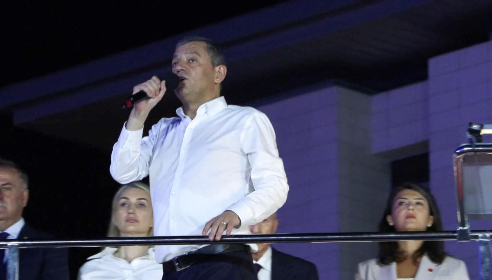 Özgür Özel, Zeytinburnu’nda konuştu