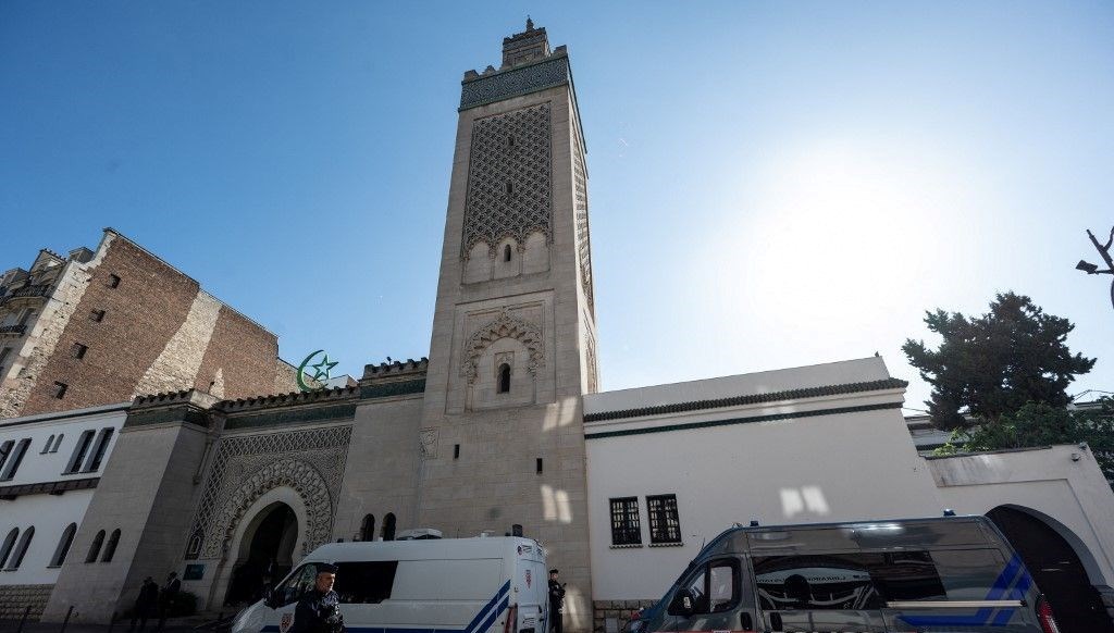 Paris'te Müslüman aksisi aksiyonda,