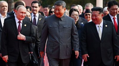 Putin mikrofona yakalandı. 150 yıl yaşamanın sırrını mı biliyor?