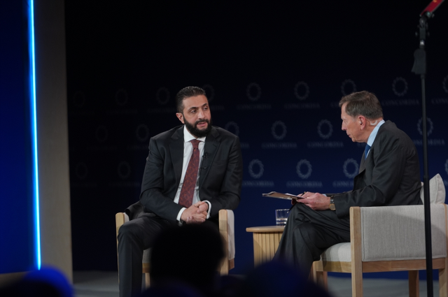 İki Liderin Sözlü Savaşları ve Bağlantıları