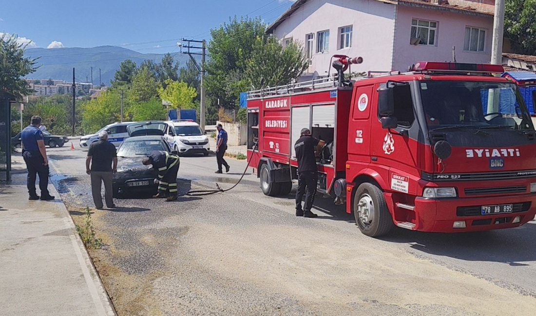 Karabük'te seyir halindeki arabada