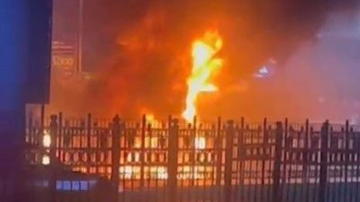 Şişli’de çeşit otobüsünde çıkan yangın söndürüldü