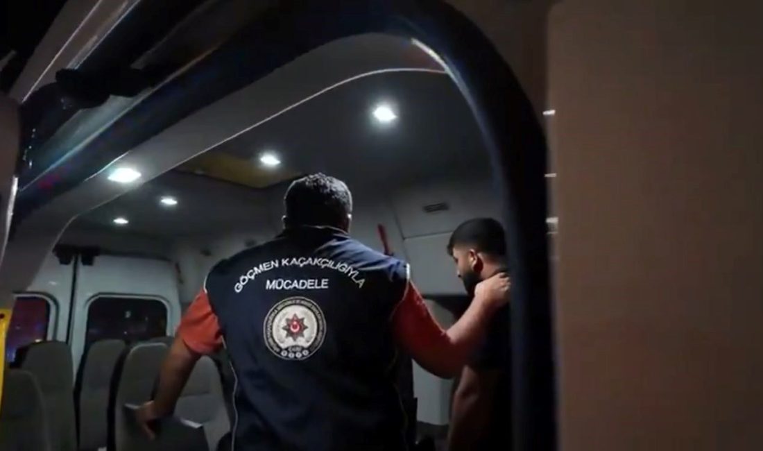Mersin'de asayiş uygulamasında 12