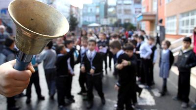 Tatil bitti: Birinci ders “Yeşil Vatanı Korumak”