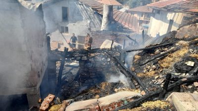Tokat’ta yangın: Mesken ve samanlık kullanılamaz hale geldi