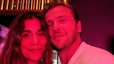 Tolga Sarıtaş ve Zeynep Mayruk’un bebekleri doğdu! Ünlü çift, oğullarına Ali ismini verdiler