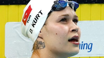 Ulusal atlet Defne Kurt, rekor kırarak Dünya Şampiyonu oldu