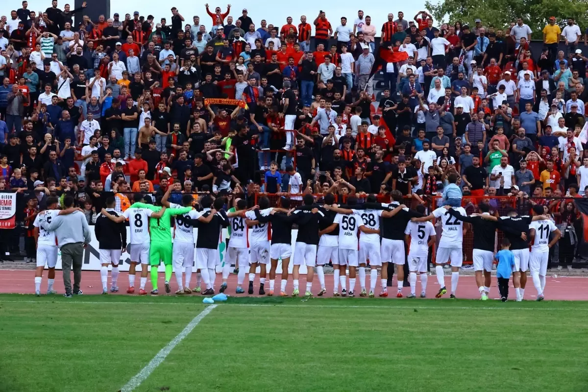 Uşakspor, Yenilgisiz Serisini Sürdürüyor ve Kalesini Kapattı