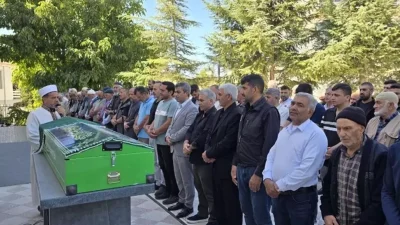 Uzun Hayatını Kaybeden Neneklerimiz Ortasında En Yaşlı olan Ayşe Nine Vefat Etti