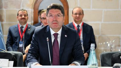 Yılmaz Tunç: Gazze’de bir insanlık dramı yaşanmaktadır