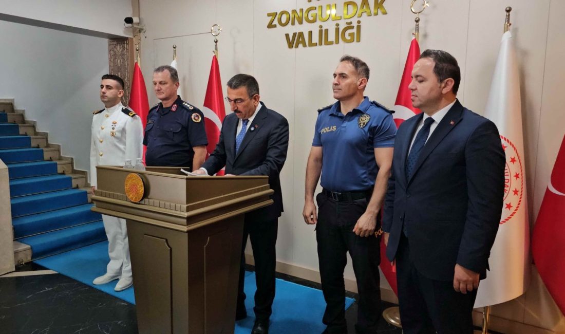Zonguldak Valisi Osman Hacıbektaşoğlu,