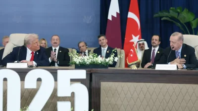 ABD Başkanı Trump, Şarm el-Şeyh Zirvesinde Ortak Liderler Arasında Duygusal Anlar Yaşandı