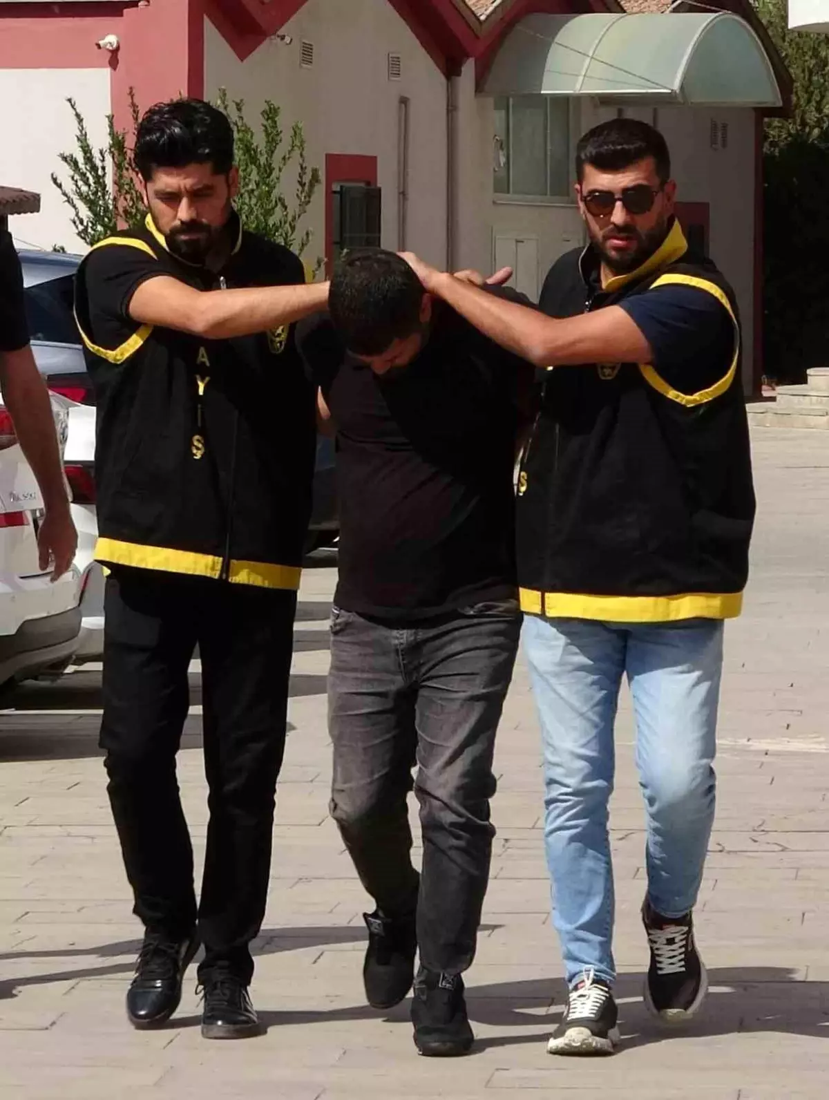 Adana’da Cadde Ortasında Kısa Sürede Çözülen Cinayet Olayı