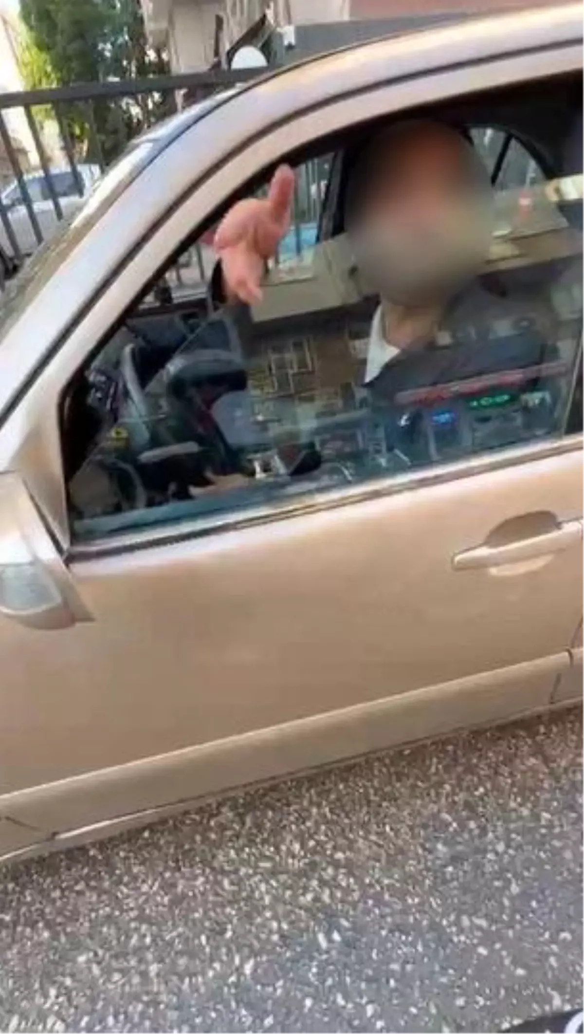 Adana’da Ters Yöne Giren Sürücüye Ağır Para Cezası Kesildi