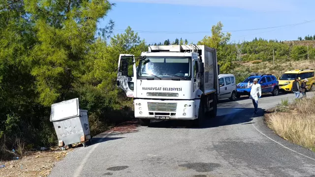 Antalya Manavgat'ta Çöp Toplama Sürerken Trafik Facialı Ve Şiddet Olayı
