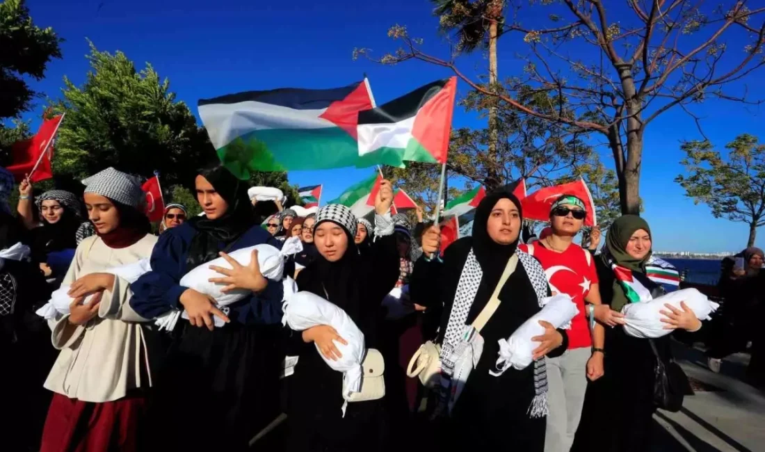 Antalya'da Gazze için dayanışma