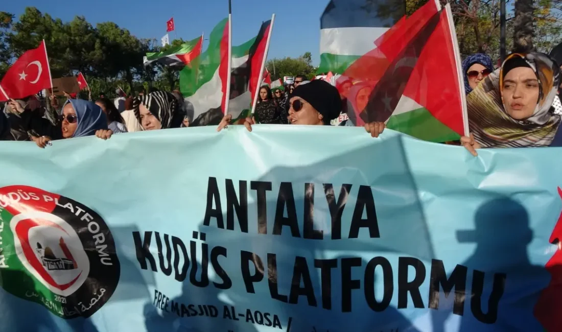 Antalya’da düzenlenen uluslararası dayanışma