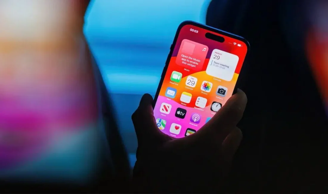 Apple Liquid Glass tasarımı