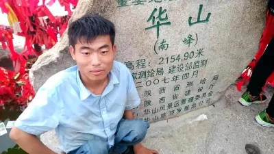 Azimli Yüz Yıllık Mücadele: Çinli Engelli Doktorun İlham Verici Hikayesi