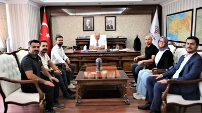 Batman’da Yamaç Paraşütü Tutkunları Mereto Dağı’nda Buluşuyor