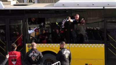 Beşiktaş Taraftarları RAMS Park’ta Derbi Heyecanı Yaşıyor