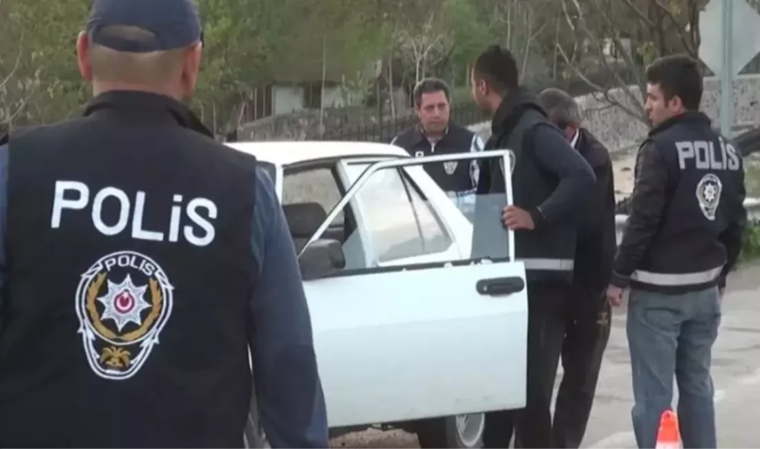 Beypazarı'nda uyarıya uymayan otomobilde