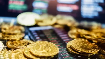 Bitcoin Tırmandı: Tarihi Zirveye Ulaştı ve Piyasalarda Hareketlilik Hızlandı