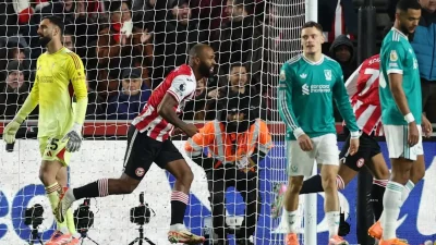 Brentford, Liverpool’u Evinde Farklı Yenerek Seriye Bağladı