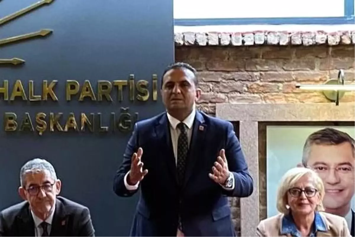 CHP Edremit’te Fil Suresi Paylaşımı Sonrası Görevden Ayrılma ve Toplumsal Tepkiler