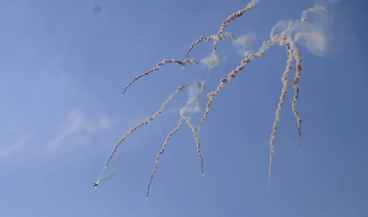 Denizli’de Cumhuriyet Bayramı’nda SOLOTÜRK Gösterisi Heyecan Yarattı