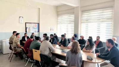 Dicle Kaymakamı Mustafa Atış’tan Çok Programlı Anadolu Lisesi’nde Öğrencilere ve Öğretmenlere Ziyaret