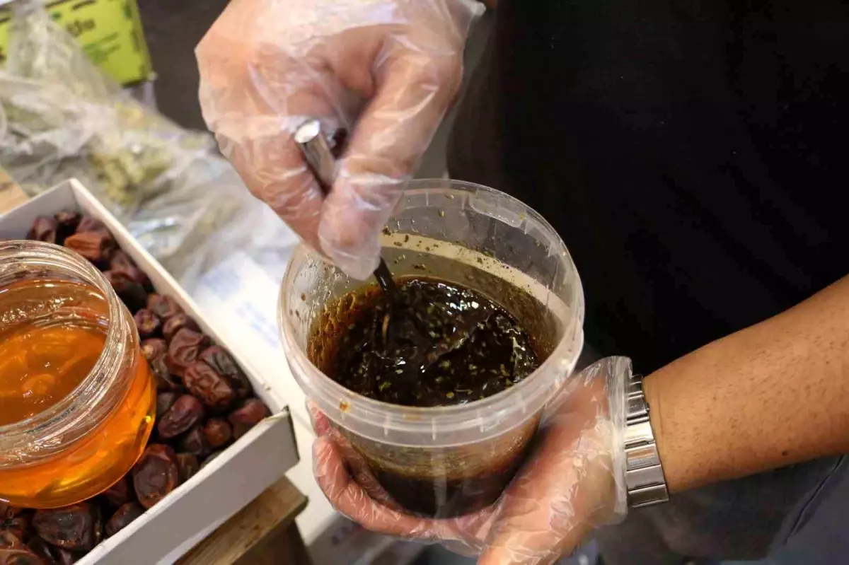 Diyarbakır’da Geleneksel Bitki Karışımıyla Sağlıkta Yeni Alternatif