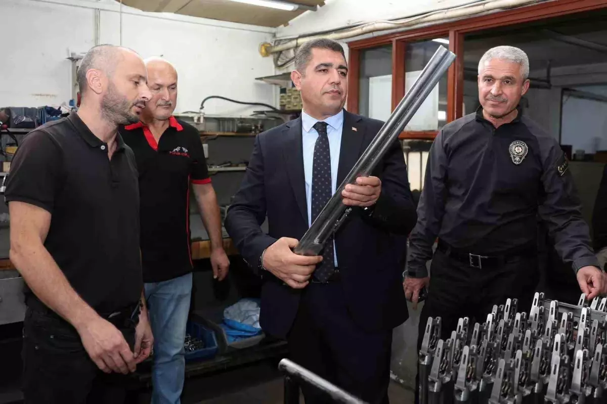 Düzce Valisi Selçuk Aslan’dan Av Tüfeği Üretim Tesisine Ziyaret ve İnceleme