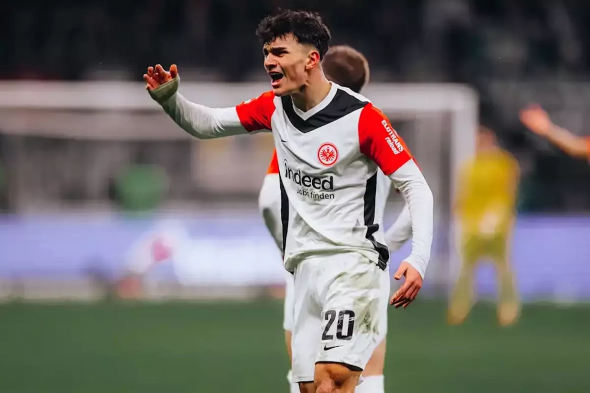 Eintracht Frankfurt, Can Uzun İçin Rekor Bonservis Talep Ediyor