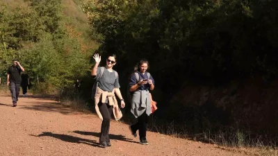 Elmalı ve Aslanlar Göleti’nde Renklerle Dolu Doğa Yürüyüşleri Başladı