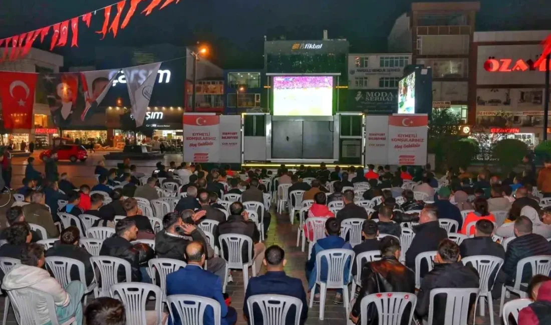 Esenyurt'ta büyük maç sevinci,