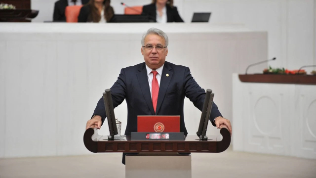 Eski Milletvekili Hüseyin Kocabıyık'ın Erdoğan Hakkındaki Paylaşımları Gündemde