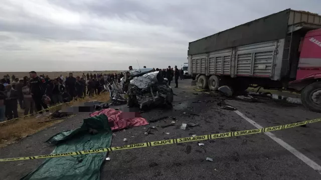 Eskil'de Feci Kaza: Üç Kardeş Hayatını Kaybetti, Kamyon Şoförü Gözaltında