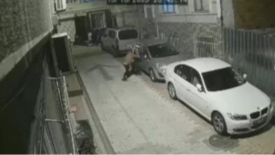 Fatih’te Sokak Ortasında Şiddet Dehşeti Güvenlik Kamerasına Yansıdı