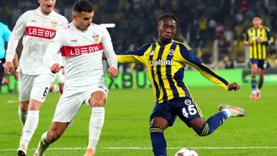 Fenerbahçe-Karşılaşmasında İlk Yarı Güçlü Performans ve Penaltı Golü