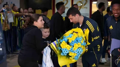 Fenerbahçe, Samsun’a Coşkulu Karşılama ve Uçuş Detaylarıyla Dikkat Çekti