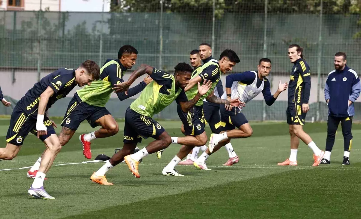 Fenerbahçe, Samsunspor Maçı Öncesi Son Antrenmanını Tamamladı