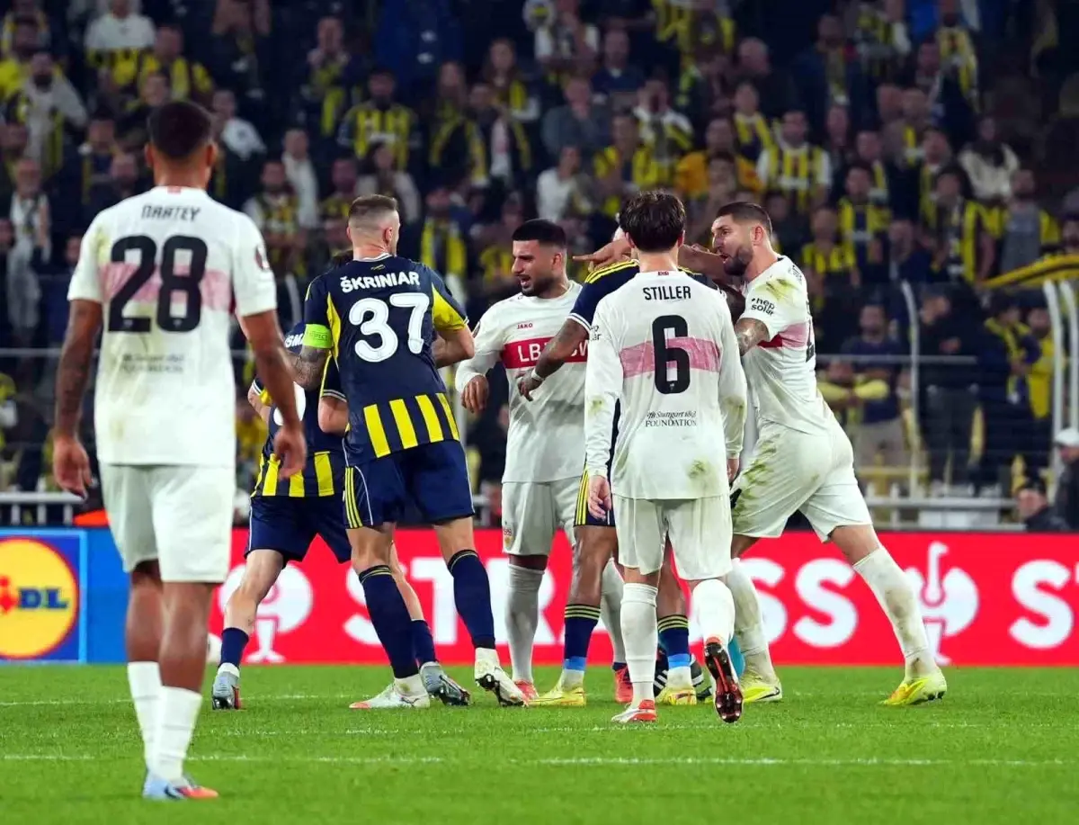 Fenerbahçe-Stuttgart Maçındaki Gerginlik ve Olaylar Özeti