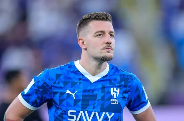 Orta Saha Takviyesi: Milinkovic-Savic Oluşuma Dönük
