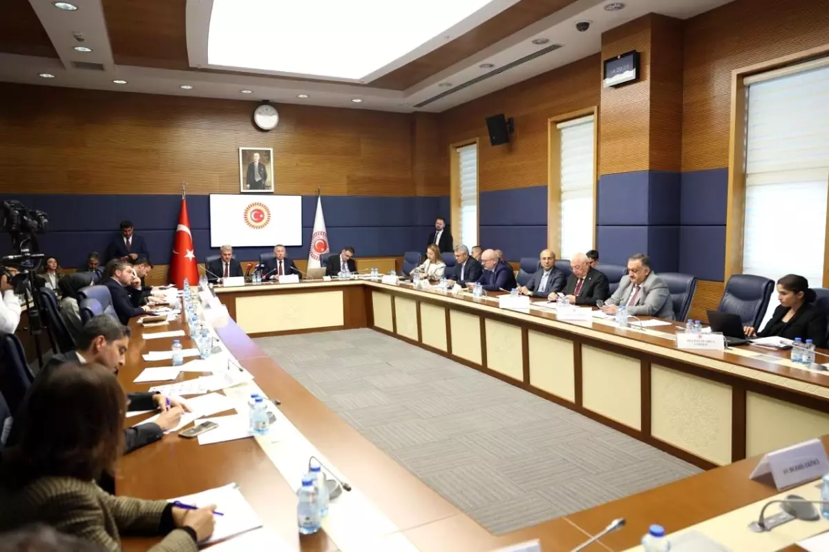 Fuat Oktay’dan Suriye ve Gazze Bildirisi: En Kısa Sürede Birlik ve Barış Çağrısı