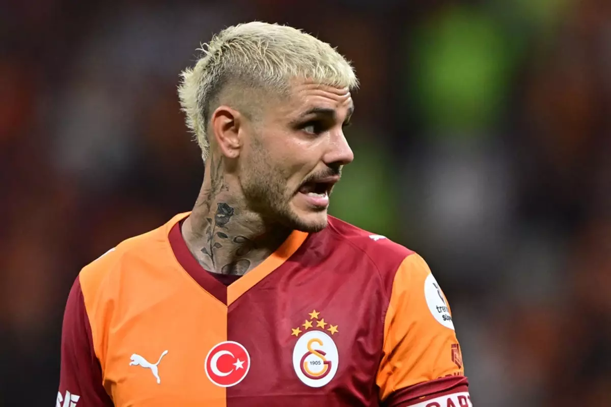 Galatasaray-Beşiktaş Derbisinde Mauro Icardi’nin Isınmaya Katılmaması Gündem Yarattı